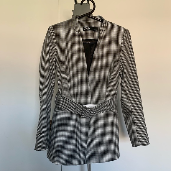 Zara Jackets & Blazers - Zara Blazer Sequence Size M